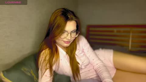 Snapshot of tessalust_ chatting on 05-03-26, 06:25 Tessa online show from 05-03-26, 06:25