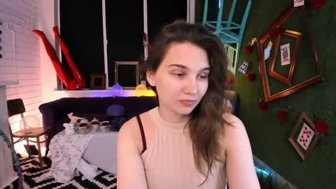 Tessa online show from 09-29-25, 05:23