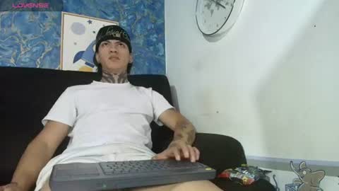 Snapshot of tessarion_black chatting on 07-17-26, 03:57 Tessarion online show from 07-17-26, 03:57