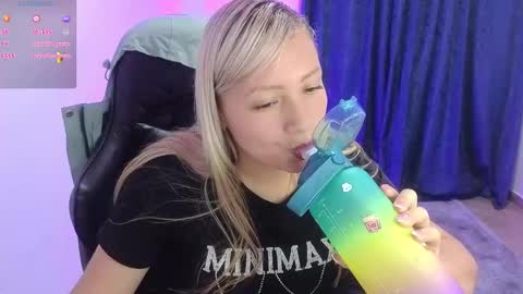 Snapshot of tessawhisnton chatting on 02-17-25, 08:15 Tessy online show from 02-17-25, 08:15