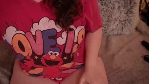 Snapshot of tessawinter chatting on 11-11-25, 05:13 Tessa online show from 11-11-25, 05:13