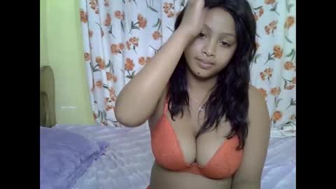 Snapshot of tessmia chatting on 05-02-26, 05:51 tessmia online show from 05-02-26, 05:51
