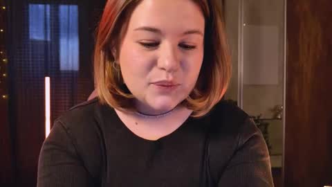 TESSA online show from 10-11-25, 11:42