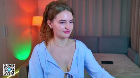 Snapshot of tesssahart chatting on 06-16-26, 12:30 TessaHart online show from 06-16-26, 12:30