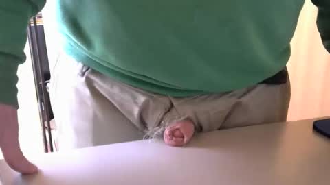 Snapshot of testechat chatting on 11-21-25, 06:39 Test the Chat online show from 11-21-25, 06:39