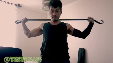 Milo online show from 10-06-25, 01:08