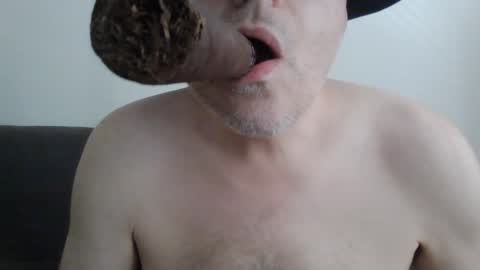 texancigar online show from 12-31-24, 02:58