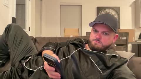 Snapshot of texaslife69 chatting on 02-10-26, 03:32 Sir Texas Country online show from 02-10-26, 03:32