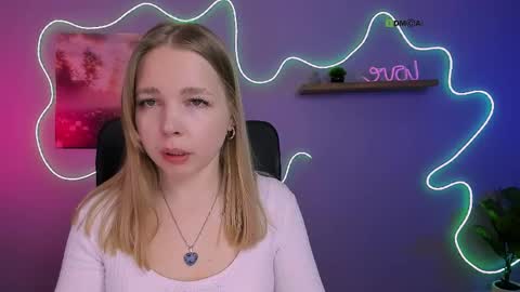 teya_starling online show from 04-12-26, 07:35