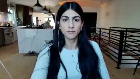 babygirlmami online show from 01-10-26, 10:58