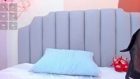 Snapshot of thailycherry chatting on 01-18-25, 10:49 Thaily online show from 01-18-25, 10:49