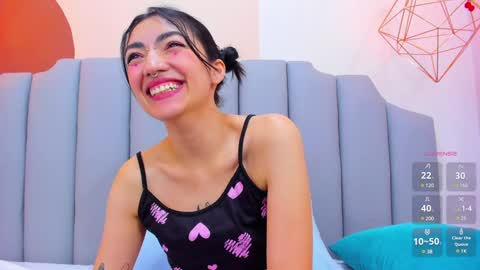 Snapshot of thailycherry chatting on 02-08-25, 01:32 Thaily online show from 02-08-25, 01:32