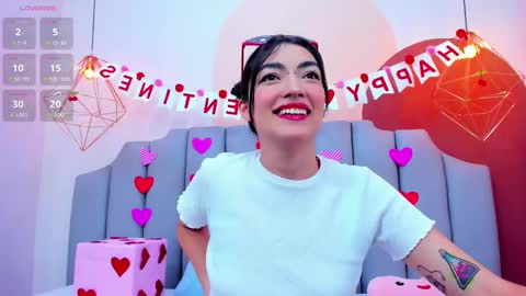 Snapshot of thailycherry chatting on 02-14-25, 07:44 Thaily online show from 02-14-25, 07:44