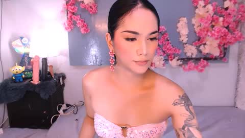 Snapshot of thalia_venture chatting on 10-05-25, 03:05 Thalia online show from 10-05-25, 03:05