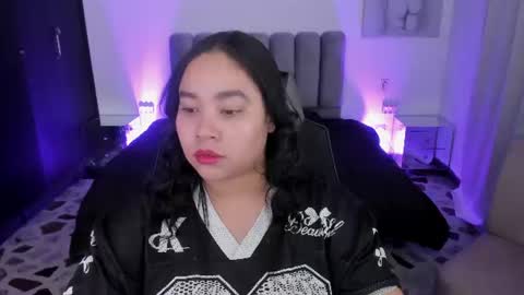 Snapshot of thaliabrooks_ chatting on 07-14-26, 05:01 Thalia online show from 07-14-26, 05:01