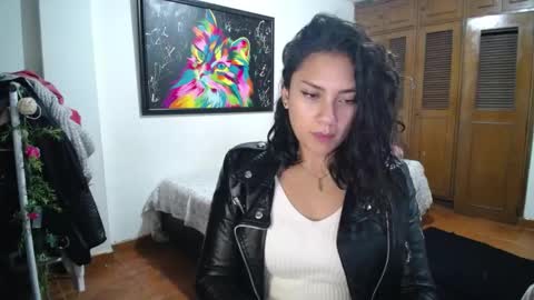 Snapshot of thaliacooper chatting on 12-22-24, 05:23 online show from 12-22-24, 05:23