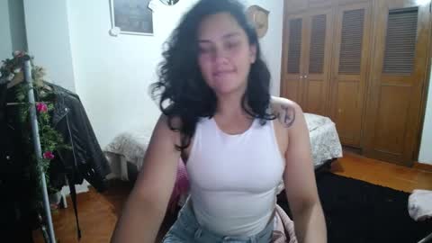 Snapshot of thaliacooper chatting on 03-01-25, 05:20 online show from 03-01-25, 05:20