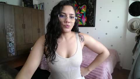    online show from 06-03-26, 05:18