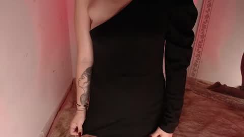 Snapshot of thamarajane1 chatting on 06-24-26, 01:26 online show from 06-24-26, 01:26