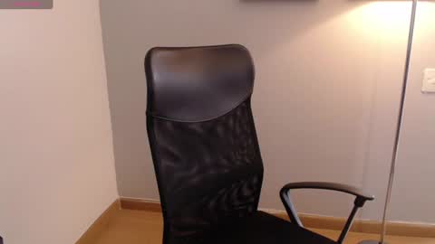 Snapshot of thamarajane1 chatting on 07-15-26, 04:45 online show from 07-15-26, 04:45