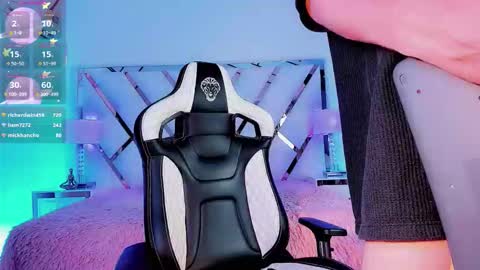 thanier_18 online show from 03-11-26, 08:26