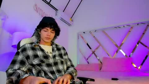 thanier_18 online show from 03-31-26, 07:25