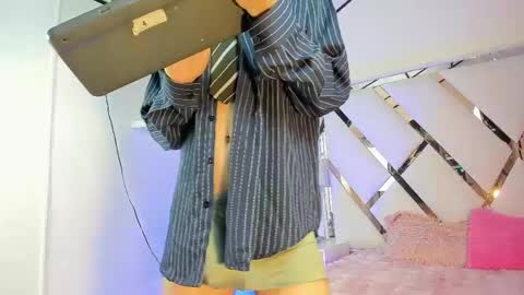 thanier_18 online show from 05-16-26, 07:56