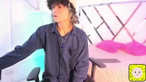Snapshot of thanier_18 chatting on 07-23-26, 03:15 thanier_18 online show from 07-23-26, 03:15