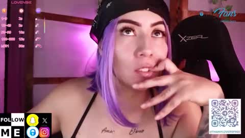 Snapshot of thanybonny chatting on 11-25-25, 05:18 Atihana Gil online show from 11-25-25, 05:18