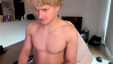 liammlust online show from 05-08-26, 11:21