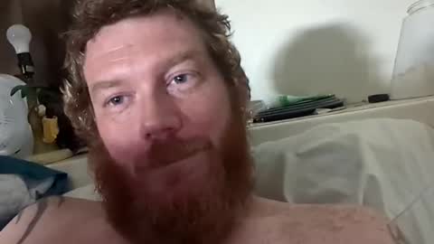 Snapshot of thatgingerman chatting on 10-18-25, 02:47 thatgingerman online show from 10-18-25, 02:47