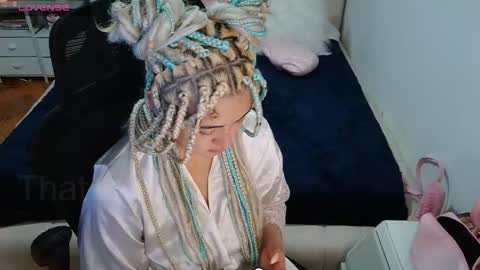   online show from 01-08-26, 01:46