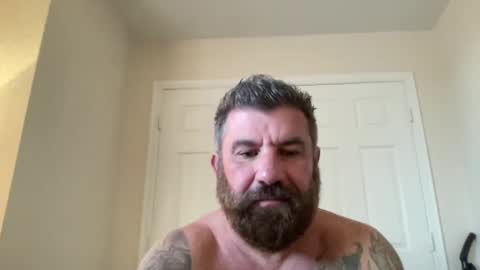 Snapshot of thatguybearded chatting on 01-05-25, 04:16 ThatGuyBearded online show from 01-05-25, 04:16