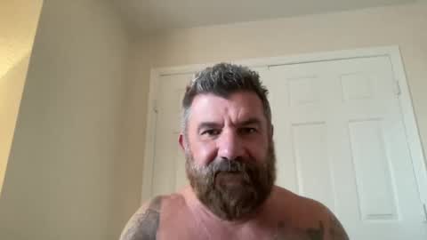 Snapshot of thatguybearded chatting on 02-10-25, 04:04 ThatGuyBearded online show from 02-10-25, 04:04