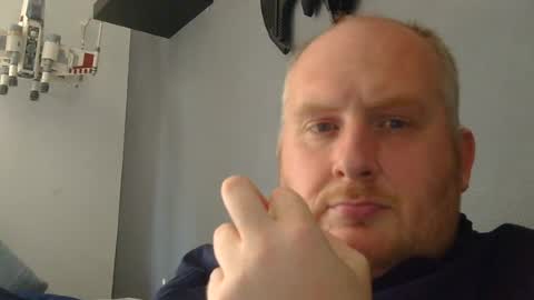 Snapshot of the007146368 chatting on 07-10-26, 12:41 the007146368 online show from 07-10-26, 12:41