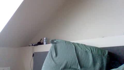 Snapshot of the___rocky200 chatting on 02-21-26, 01:56 Dennis online show from 02-21-26, 01:56