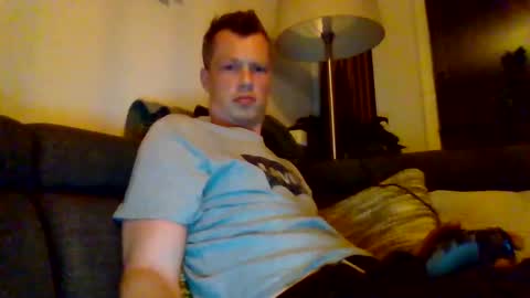 Snapshot of the___rocky200 chatting on 04-30-26, 08:57 Dennis online show from 04-30-26, 08:57