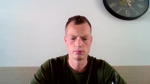Snapshot of the___rocky200 chatting on 06-01-26, 08:27 Dennis online show from 06-01-26, 08:27