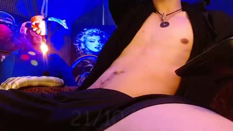 GIORGGIO online show from 10-21-25, 04:13