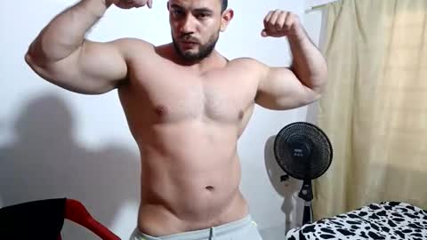 Snapshot of the_beastmuscle chatting on 02-24-26, 06:28 beast online show from 02-24-26, 06:28