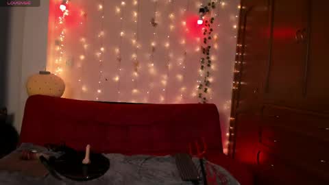 Snapshot of the_crazy_latina chatting on 05-16-26, 12:40 Giovanna online show from 05-16-26, 12:40