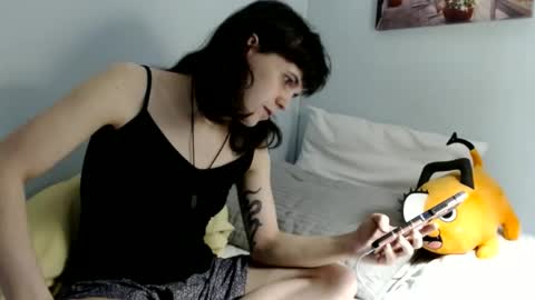 Snapshot of the_dough_nut chatting on 02-20-26, 06:19 The Dough-Nut online show from 02-20-26, 06:19