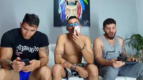 SCOTT  THEO  KAMERON  GENDERSON online show from 12-20-24, 12:41