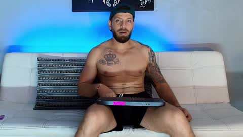 SCOTT  THEO  KAMERON  GENDERSON online show from 02-06-25, 02:22