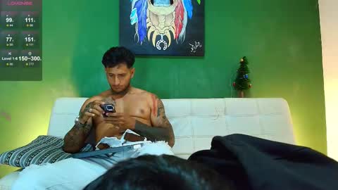 SCOTT  THEO  KAMERON  GENDERSON online show from 11-22-25, 12:20