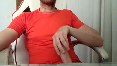 Snapshot of the_hard_baguette chatting on 10-11-25, 08:57 La Baguette dure online show from 10-11-25, 08:57