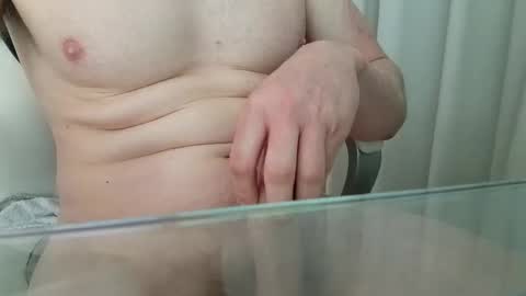 Snapshot of the_hard_baguette chatting on 02-27-26, 01:33 La Baguette dure online show from 02-27-26, 01:33