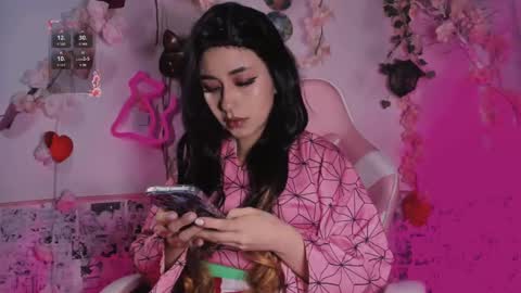 Snapshot of the_kitty_roxy chatting on 02-28-25, 06:10 ... ... online show from 02-28-25, 06:10