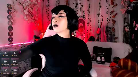 Snapshot of the_kitty_roxy chatting on 10-16-25, 06:25 ... ... online show from 10-16-25, 06:25