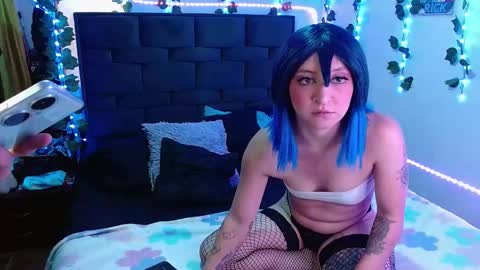 Snapshot of the_lesbian_game chatting on 01-22-25, 09:54 the_lesbian_game online show from 01-22-25, 09:54